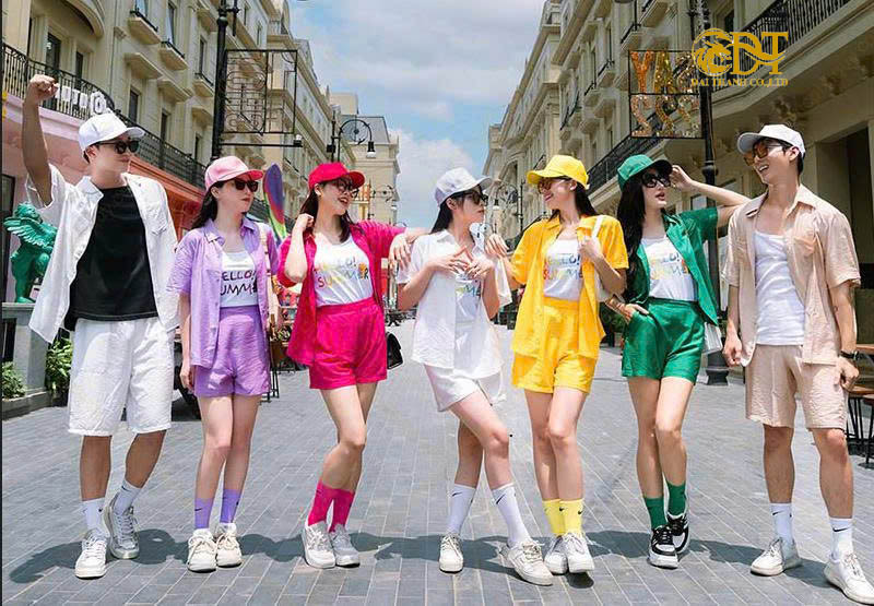 xưởng may áo khoác nhóm đi du lịch