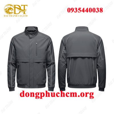 May áo khoác giá rẻ tại Chợ Quán