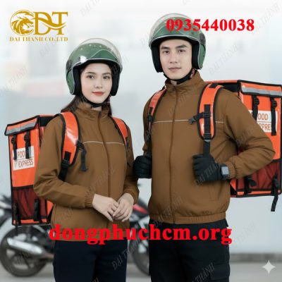 May áo khoác giao hàng màu nâu