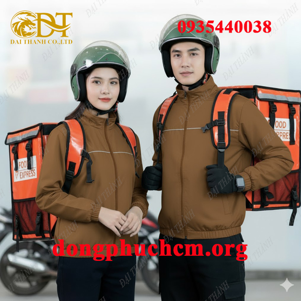 May áo khoác giao hàng màu nâu