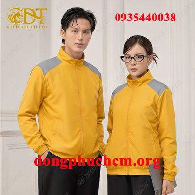 May áo khoác màu vàng giá rẻ