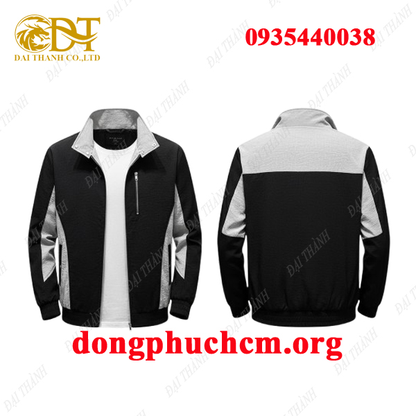 May áo gió tại Trừ Văn Thố